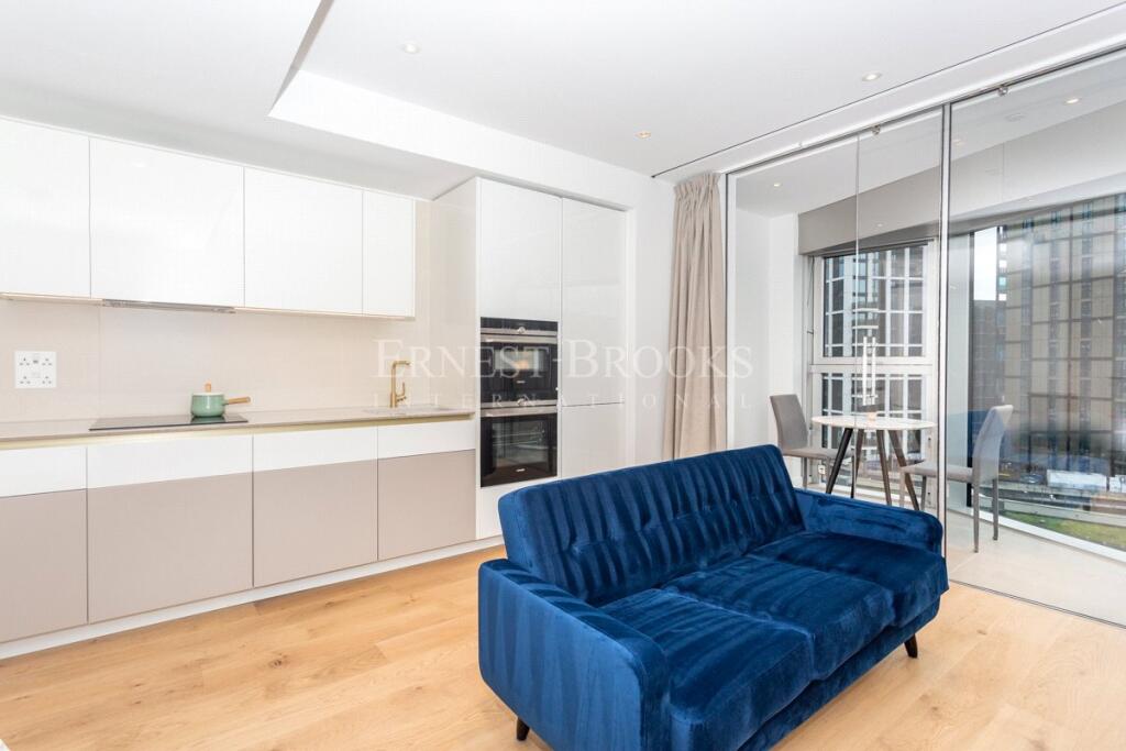 4 bed Apartment for rent in Battersea. From Ernest-Brooks International - Canary Wharf