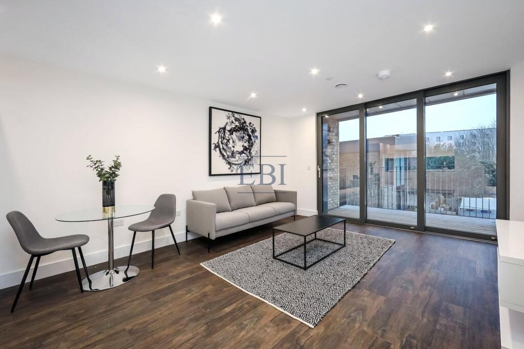 1 bed Apartment for rent in Staines-upon-Thames. From Ernest-Brooks International - Canary Wharf