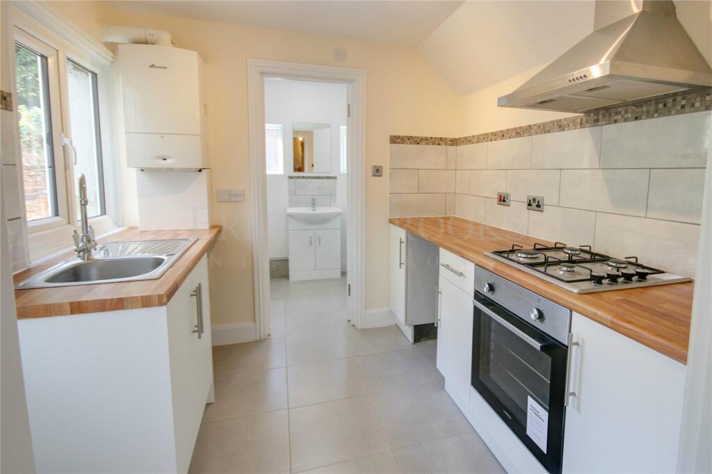 1 bed Apartment for rent in Hastings. From Ernest-Brooks International - Canary Wharf