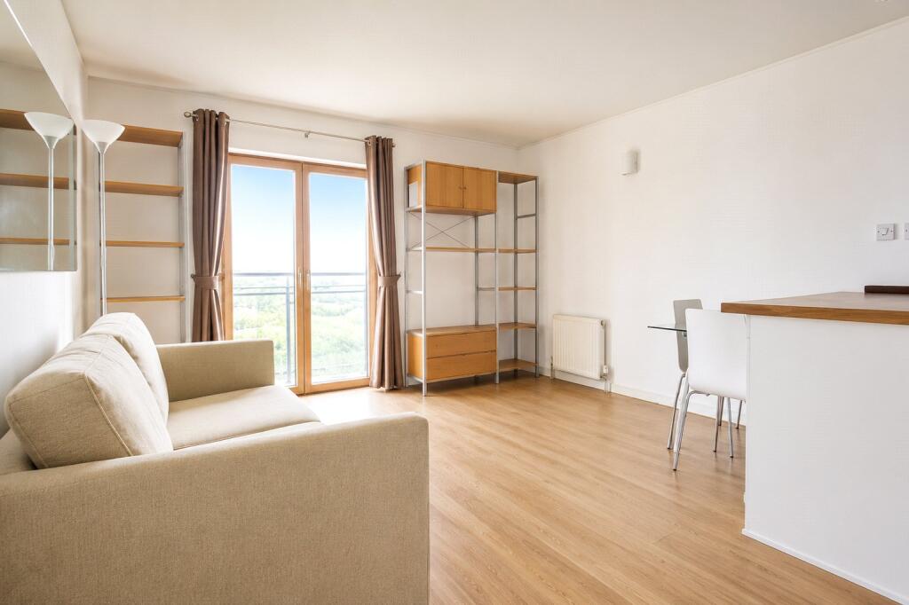 2 bed Apartment for rent in London. From Ernest-Brooks International - Canary Wharf