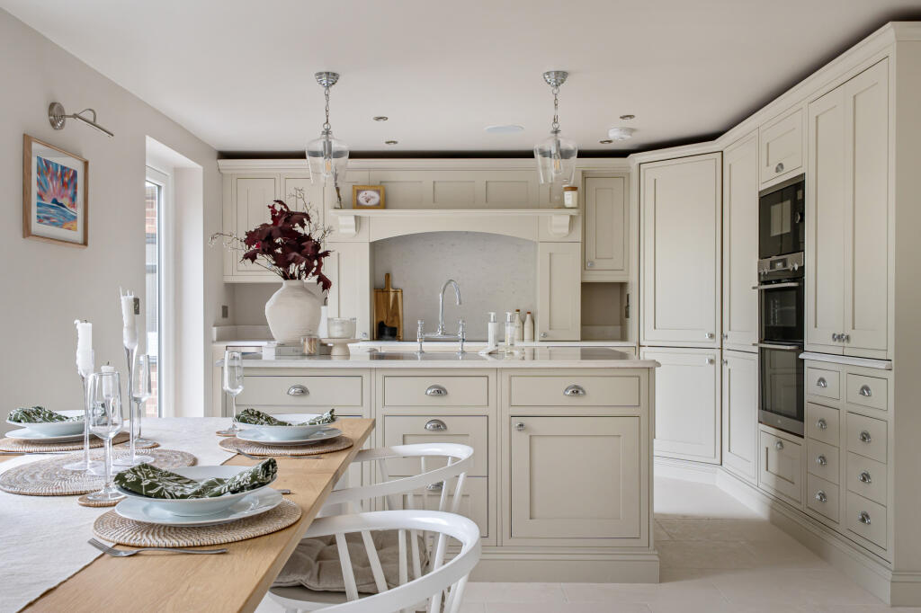 3 bed Detached for rent in Tyler Hill. From Evolution Properties