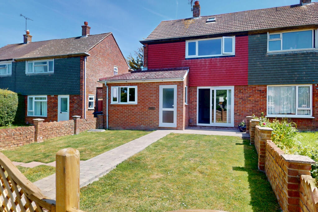3 bed Semi Detached for rent in Great Chart. From Evolution Properties 3 bed Semi Detached for rent in Great Chart. From Evolution Properties