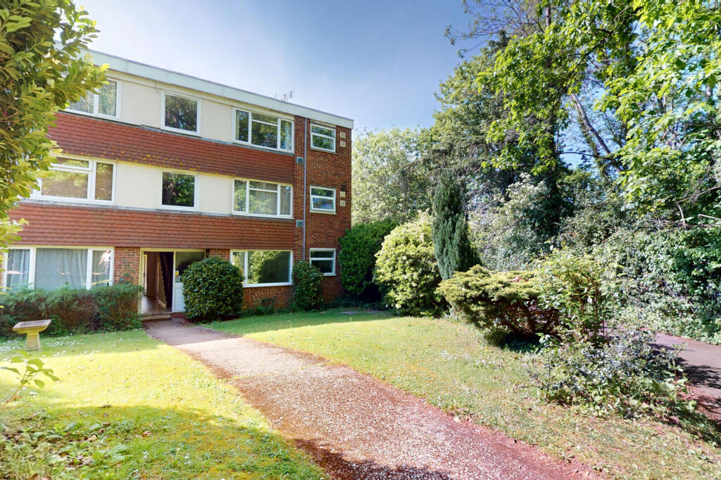 2 bed Apartment for rent in Ashford. From Evolution Properties