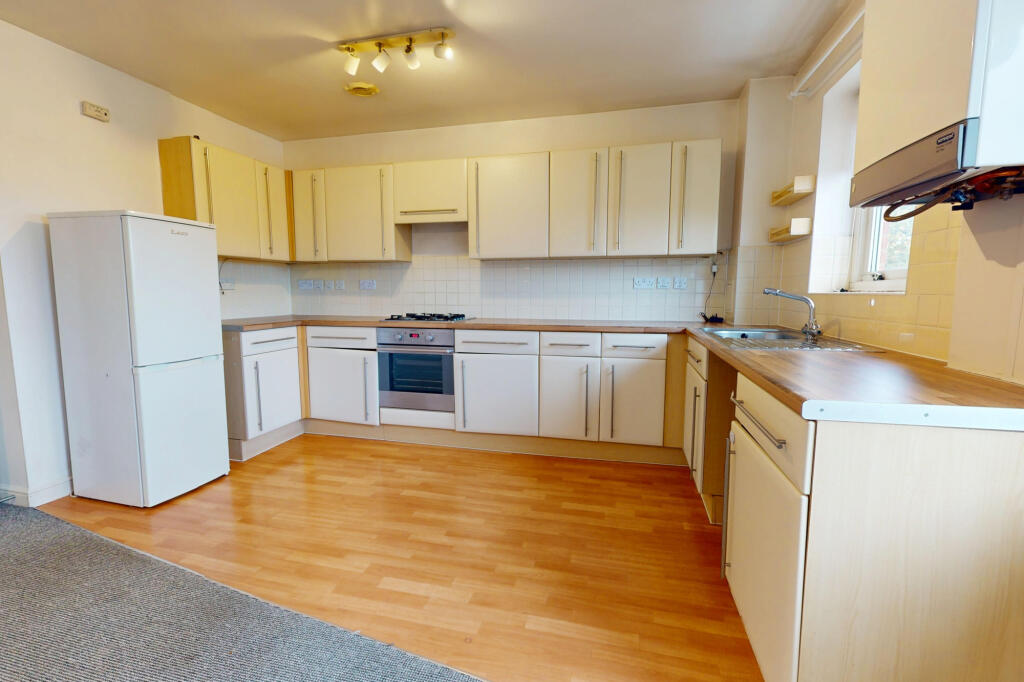 2 bed Apartment for rent in Great Chart. From Evolution Properties 2 bed Apartment for rent in Great Chart. From Evolution Properties