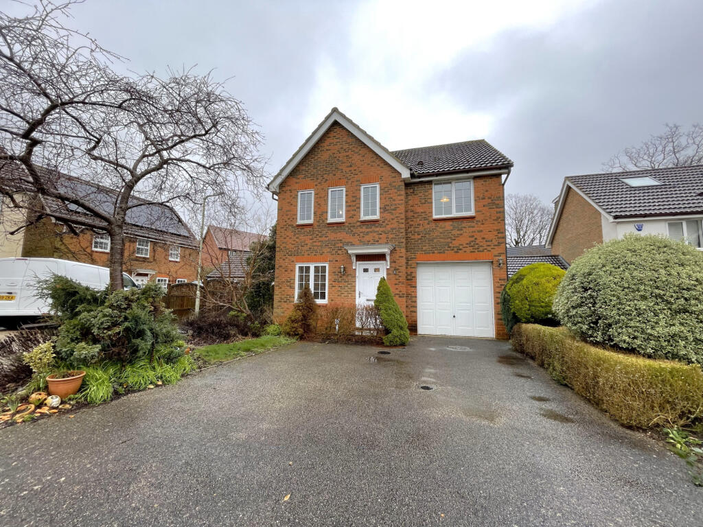 4 bed Detached for rent in Great Chart. From Evolution Properties 4 bed Detached for rent in Great Chart. From Evolution Properties
