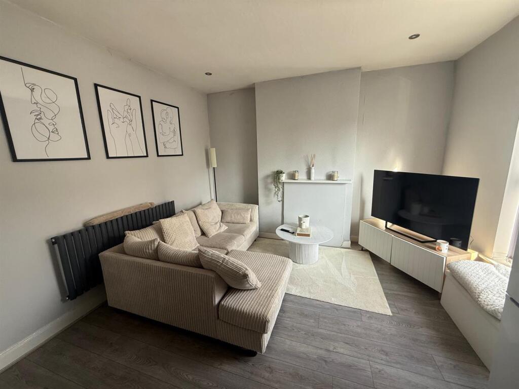 1 bed Apartment for rent in Winwick. From 222 Estates Ltd - Warrington