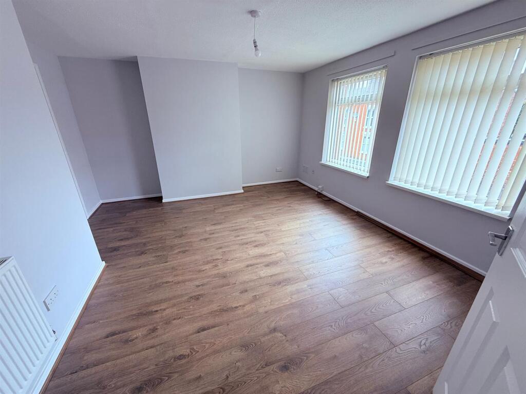 1 bed Apartment for rent in Newton-le-Willows. From 222 Estates Ltd - Warrington