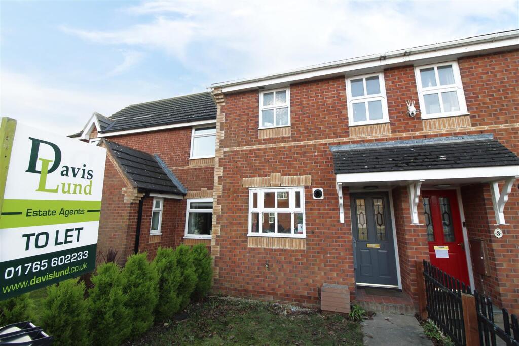 2 bed Mid Terraced House for rent in Studley Roger. From Davis & Lund - Ripon 2 bed Mid Terraced House for rent in Studley Roger. From Davis & Lund - Ripon