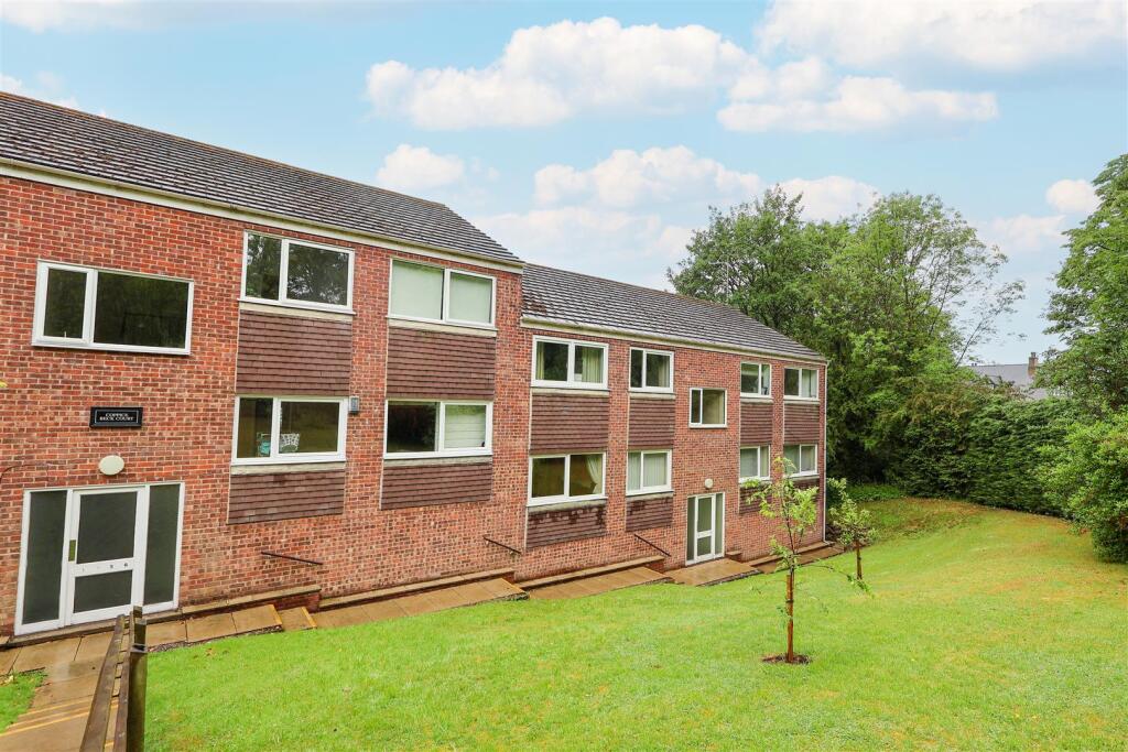 2 bed Apartment for rent in Harrogate. From Davis & Lund - Ripon