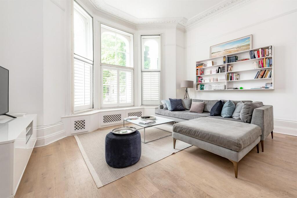 2 bed House (unspecified) for rent in Chelsea. From Farrar & Co - Chelsea - Sales