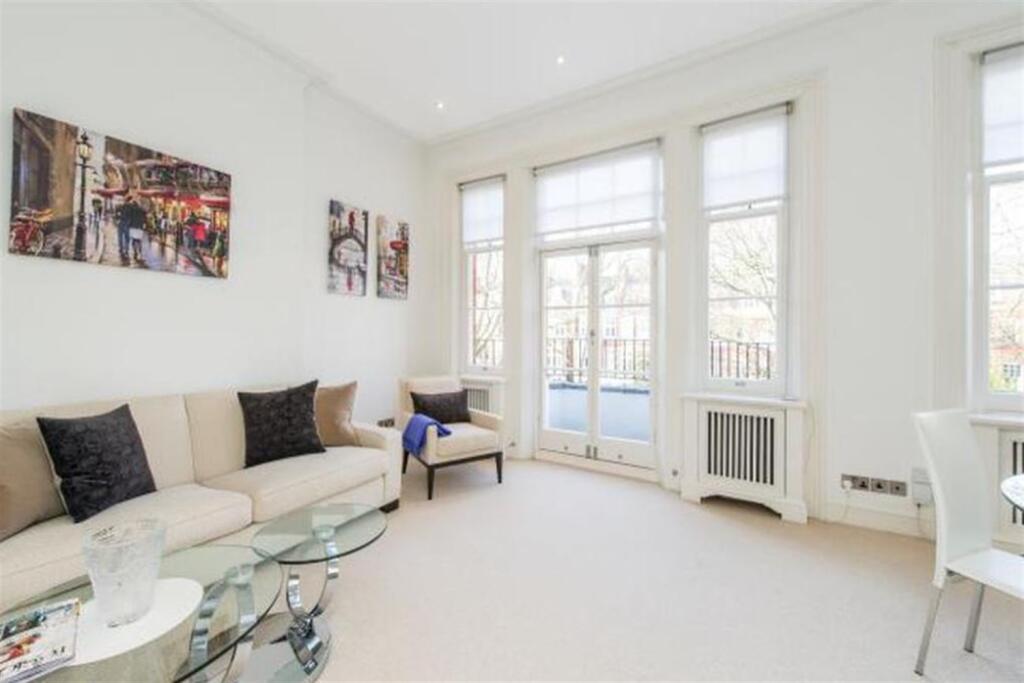 1 bed 1st Floor Flat for rent in Chelsea. From Farrar & Co - Chelsea - Sales