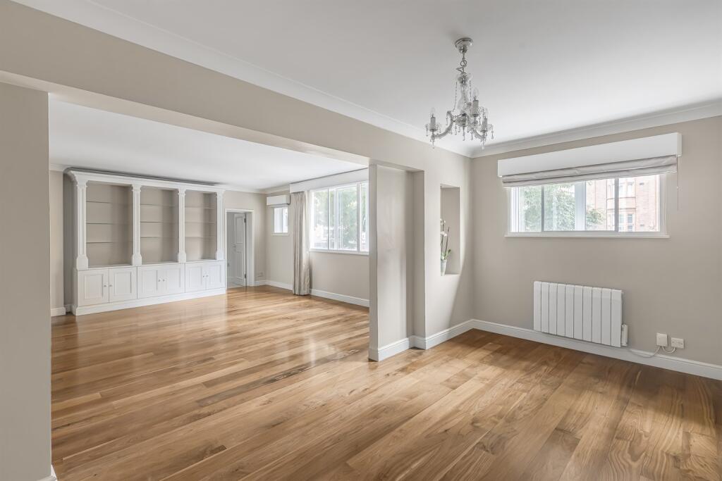 5 bed 1st Floor Flat for rent in Chelsea. From Farrar & Co - Chelsea - Sales