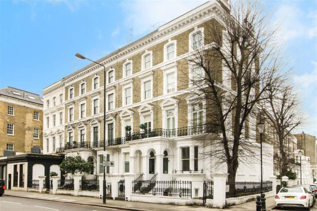2 bed House (unspecified) for rent in Chelsea. From Farrar & Co - Chelsea - Sales