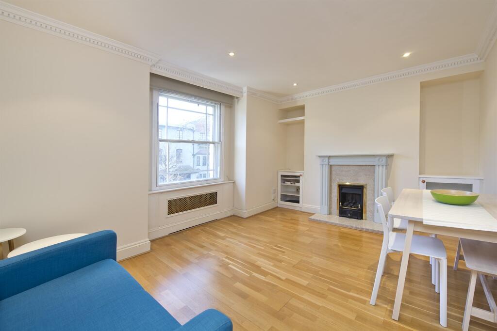 2 bed 1st Floor Flat for rent in Chelsea. From Farrar & Co - Chelsea - Sales