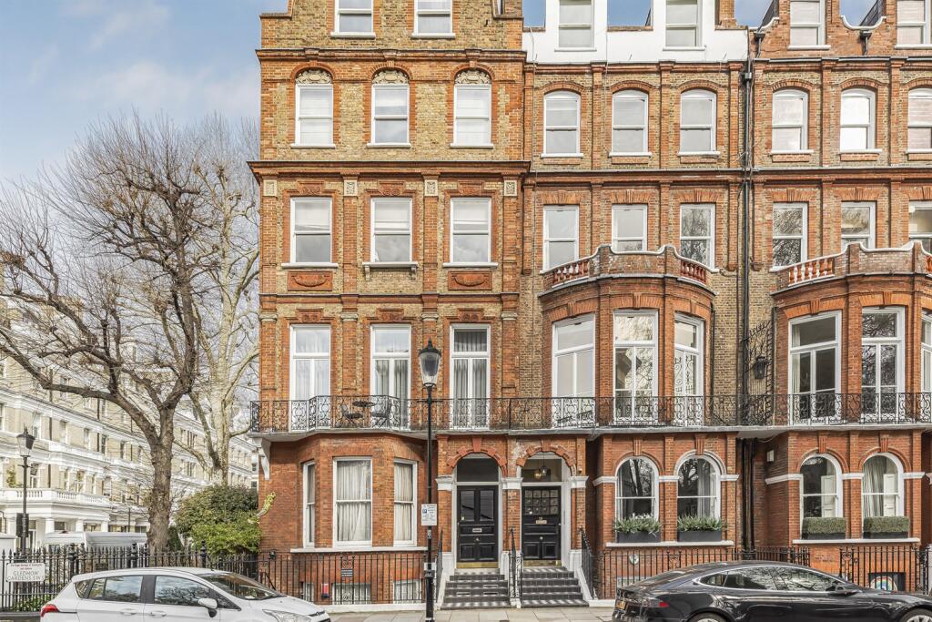 2 bed 1st Floor Flat for rent in Chelsea. From Farrar & Co - Chelsea - Sales