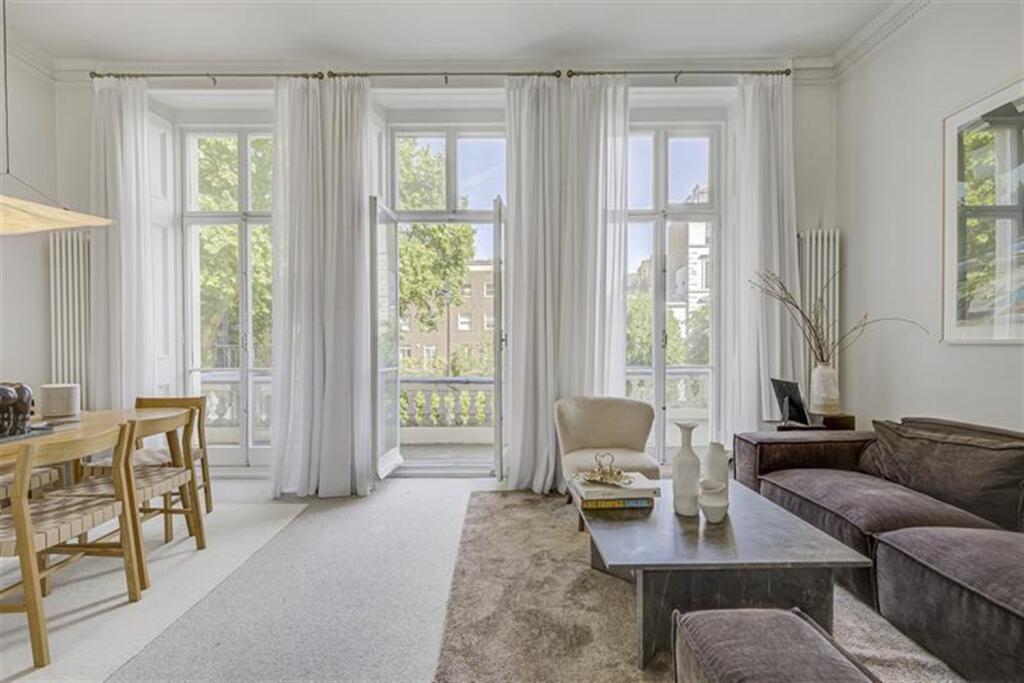 2 bed 1st Floor Flat for rent in Chelsea. From Farrar & Co - Chelsea - Sales
