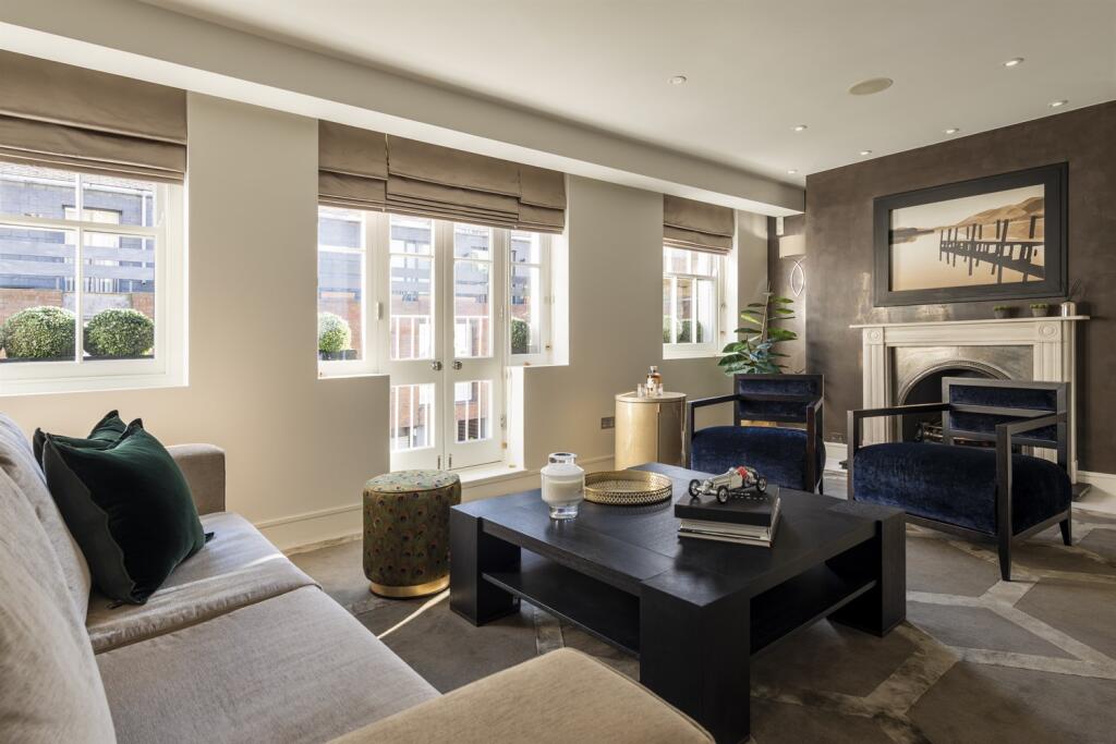 3 bed Mews for rent in Chelsea. From Farrar & Co - Chelsea - Sales 3 bed Mews for rent in Chelsea. From Farrar & Co - Chelsea - Sales