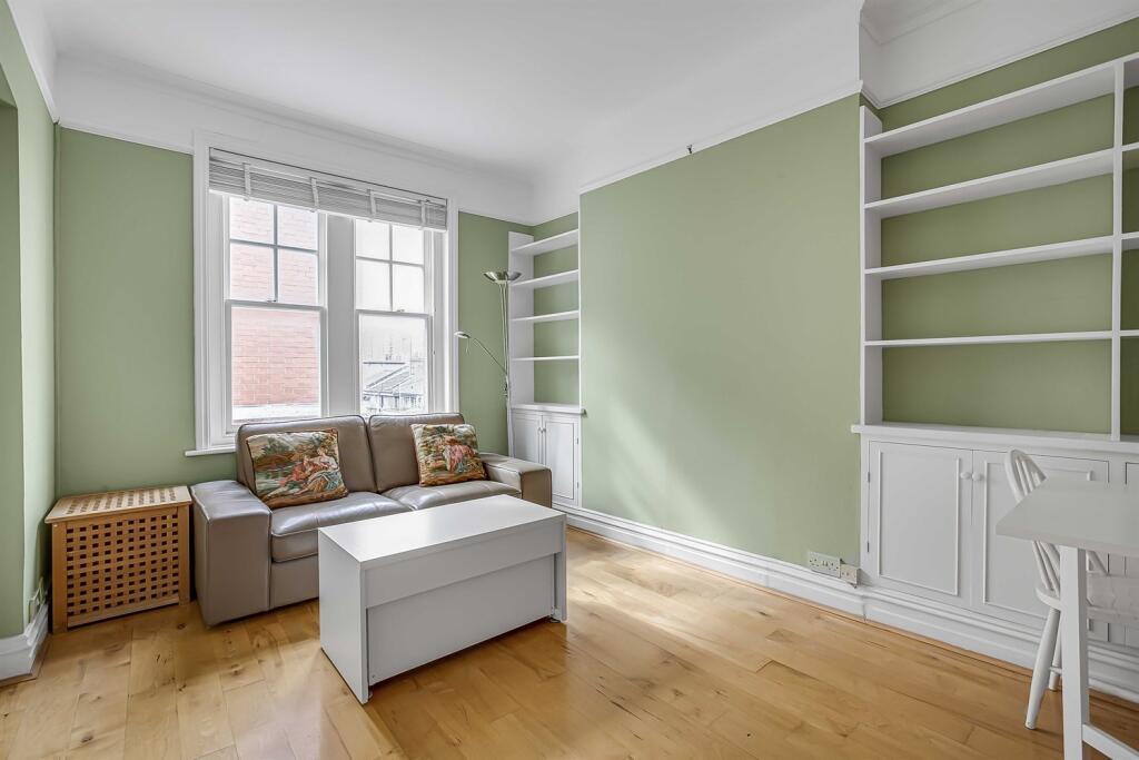 2 bed 1st Floor Flat for rent in Chelsea. From Farrar & Co - Chelsea - Sales 2 bed 1st Floor Flat for rent in Chelsea. From Farrar & Co - Chelsea - Sales