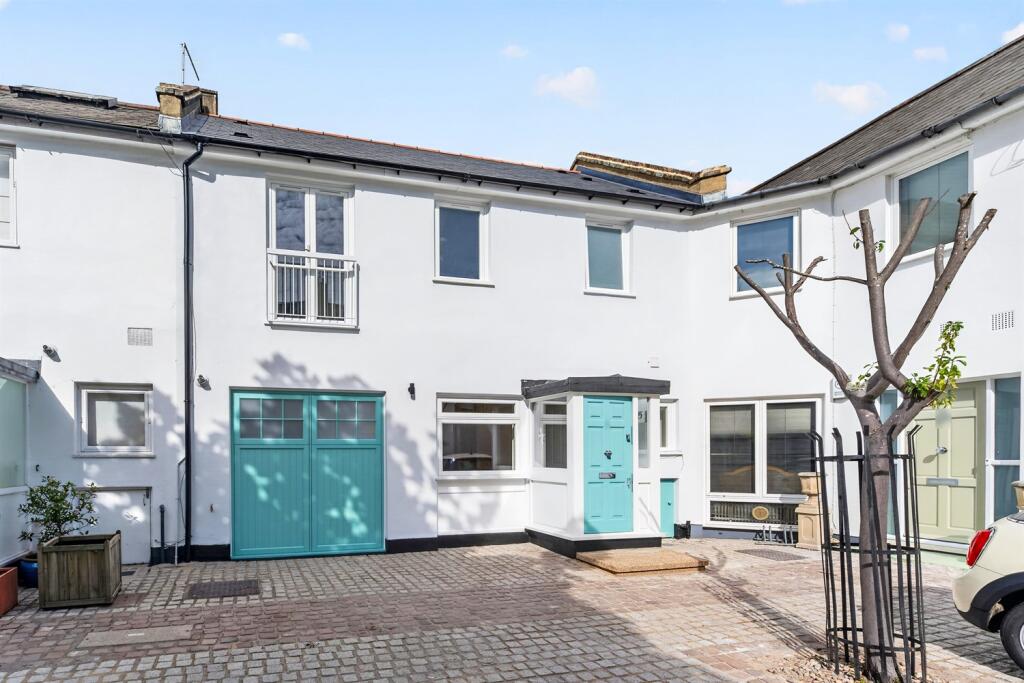 3 bed Mews for rent in Chelsea. From Farrar & Co - Chelsea - Sales 3 bed Mews for rent in Chelsea. From Farrar & Co - Chelsea - Sales