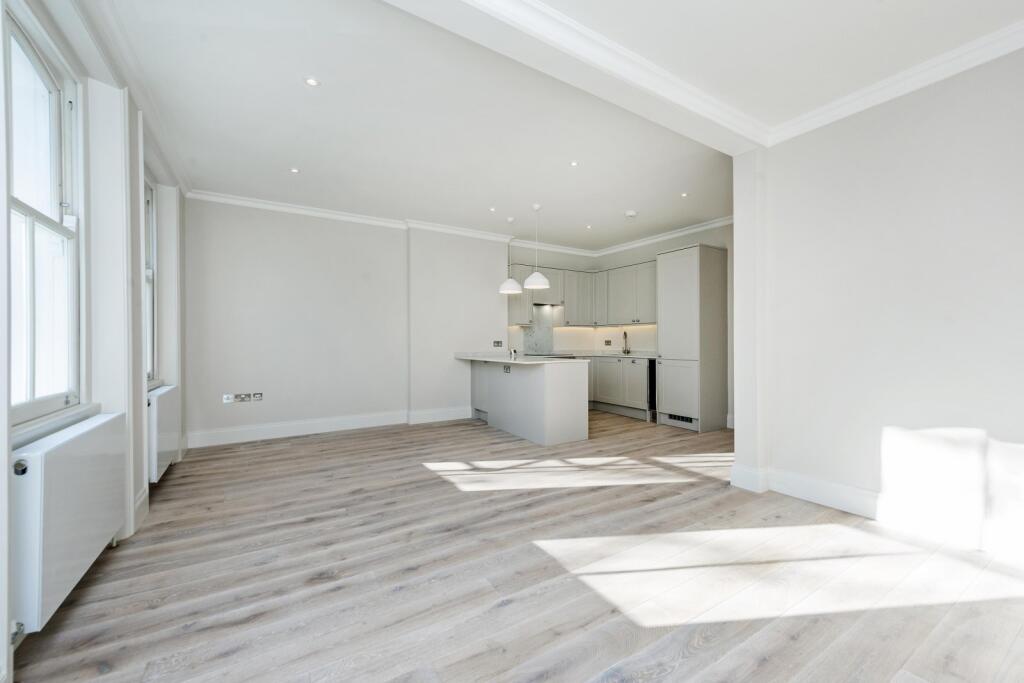 2 bed 1st Floor Flat for rent in Kensington. From Farrar & Co - Chelsea - Sales