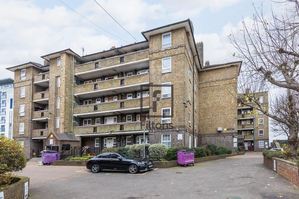 3 bed 1st Floor Flat for rent in Poplar. From Filtons Stratford Ltd - Stratford 3 bed 1st Floor Flat for rent in Poplar. From Filtons Stratford Ltd - Stratford