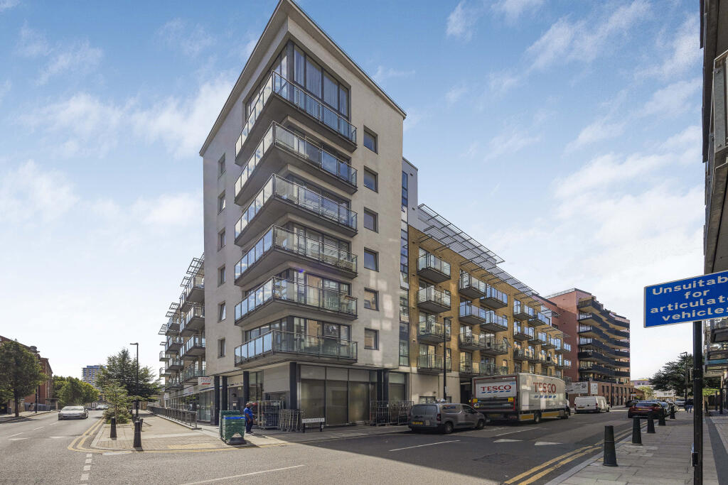 4 bed Studio for rent in Bow. From Filtons Stratford Ltd - Stratford