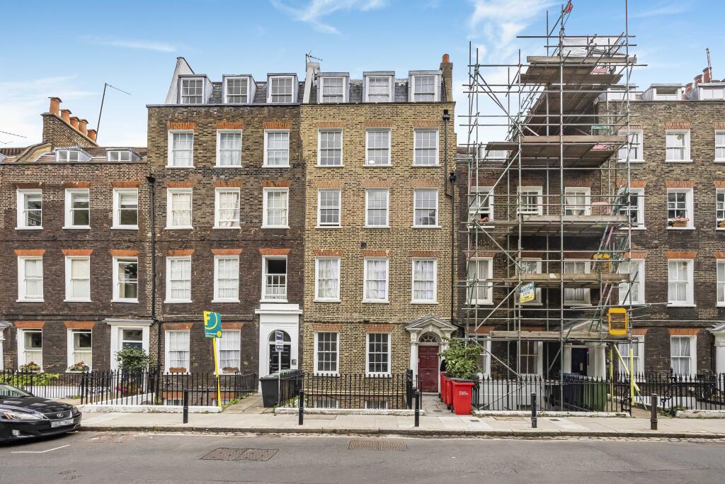 3 bed 1st Floor Flat for rent in Islington. From Filtons Stratford Ltd - Stratford