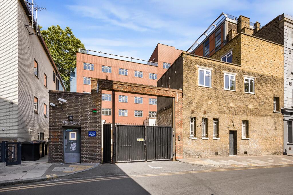 4 bed Studio for rent in Stepney. From Filtons Stratford Ltd - Stratford