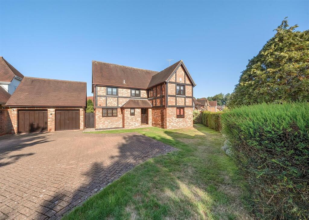 5 bed Detached for rent in Burgh Heath. From Fine & Country - Kingswood
