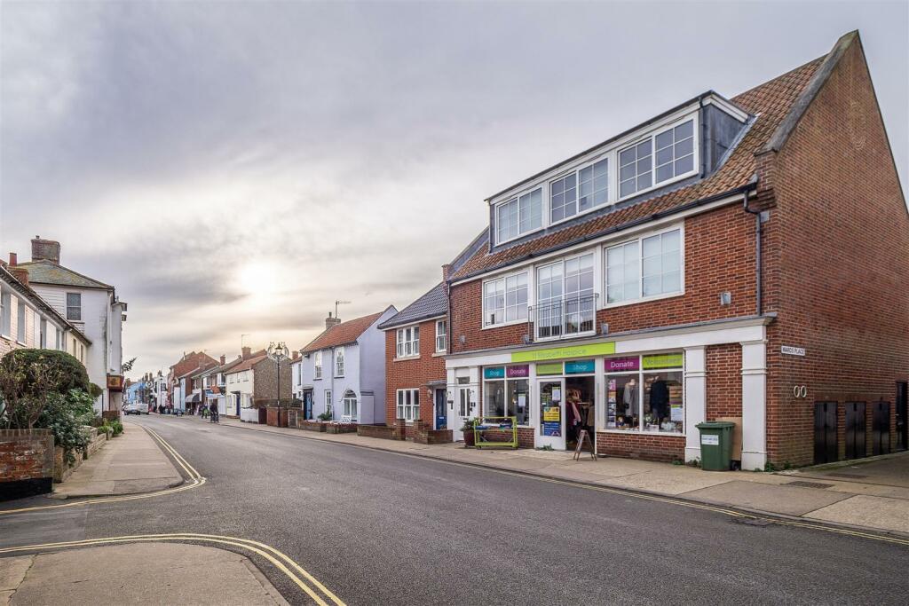 2 bed Apartment for rent in Aldeburgh. From Flick & Son - Leiston