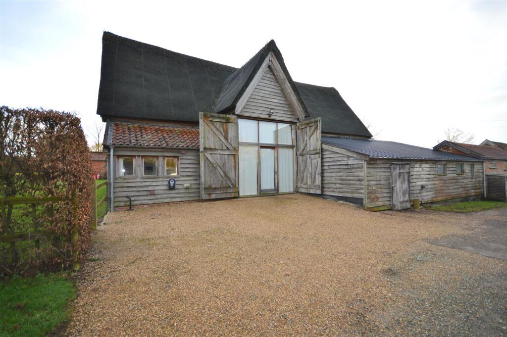 4 bed Barn Conversion for rent in Bramfield. From Flick & Son - Saxmundham