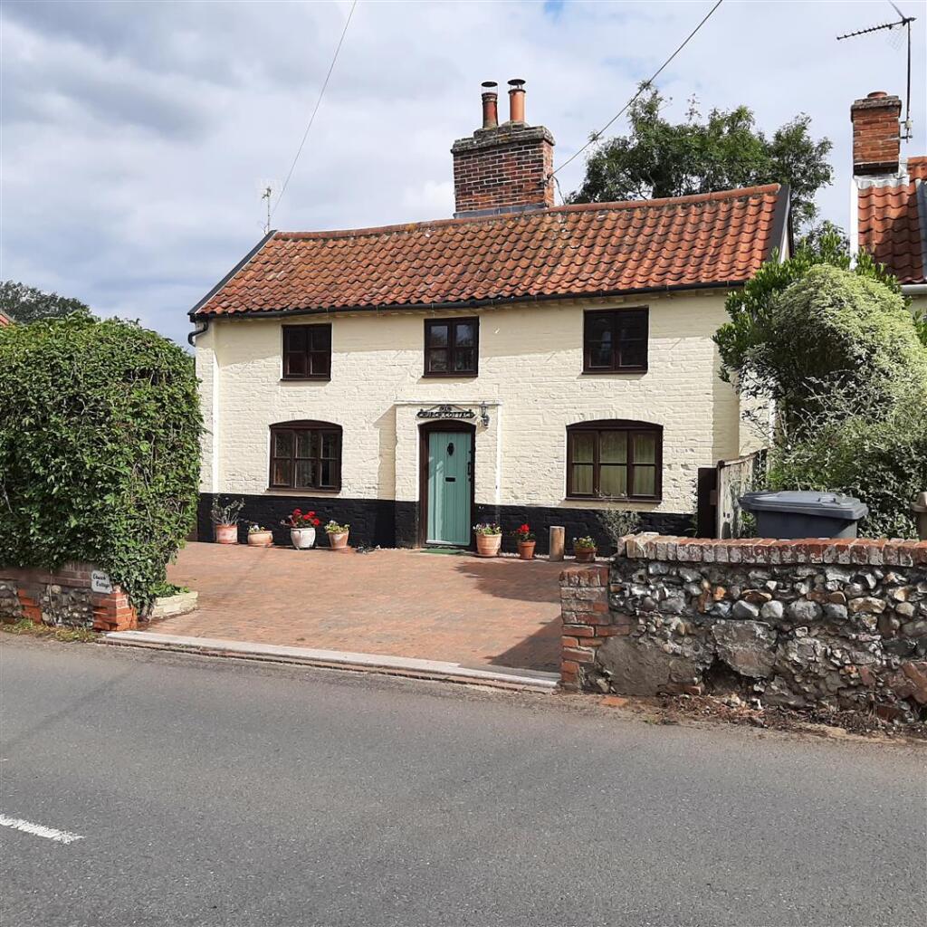 3 bed Cottage for rent in Walpole. From Flick & Son - Saxmundham