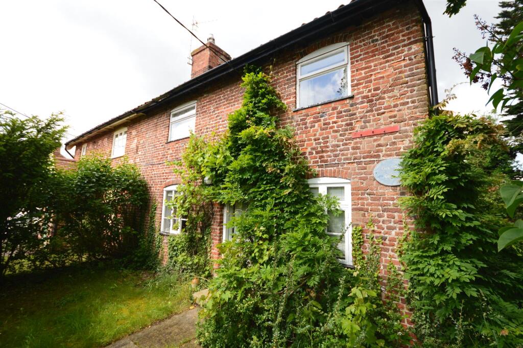 2 bed Cottage for rent in Friston. From Flick & Son - Saxmundham