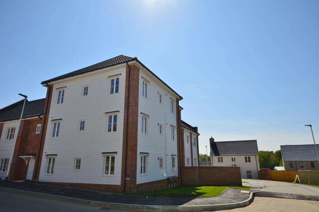 2 bed Apartment for rent in Saxmundham. From Flick & Son - Saxmundham
