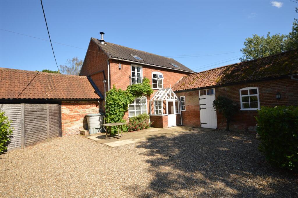 3 bed Detached for rent in Uggeshall. From Flick & Son - Saxmundham