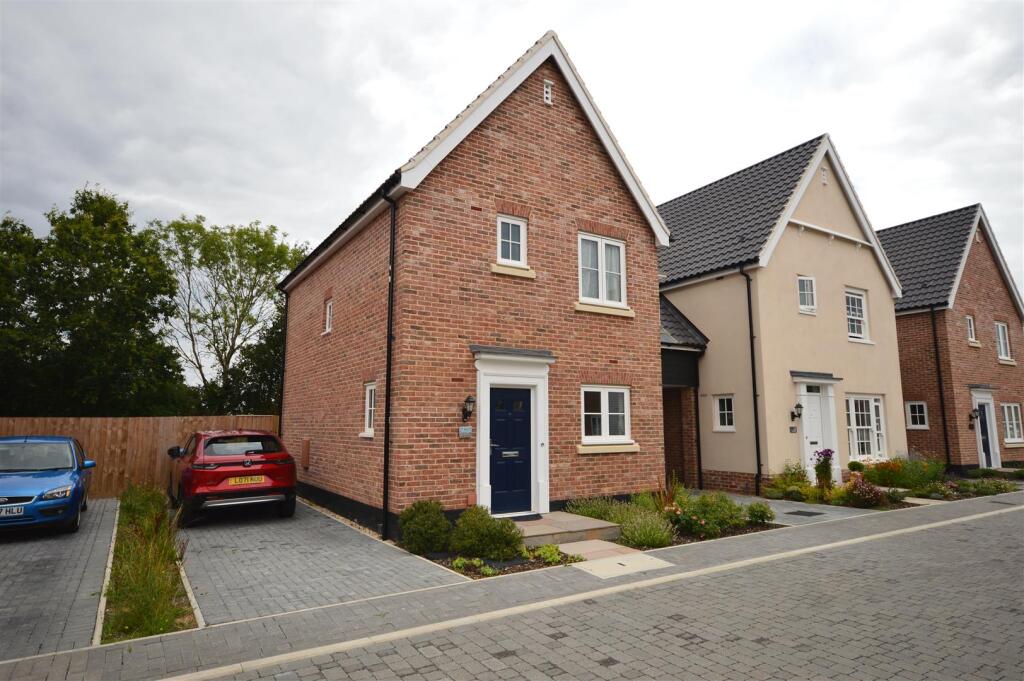 2 bed Link detached for rent in Darsham. From Flick & Son - Saxmundham 2 bed Link detached for rent in Darsham. From Flick & Son - Saxmundham