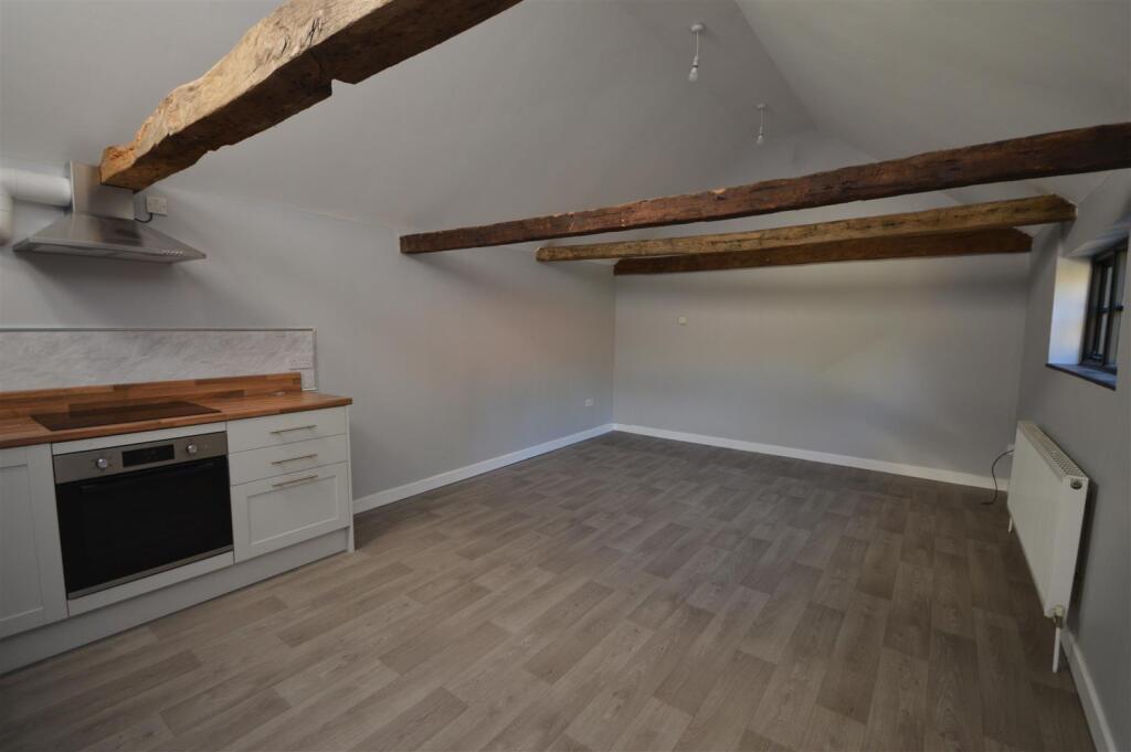 1 bed Barn Conversion for rent in Walpole. From Flick & Son - Saxmundham 1 bed Barn Conversion for rent in Walpole. From Flick & Son - Saxmundham