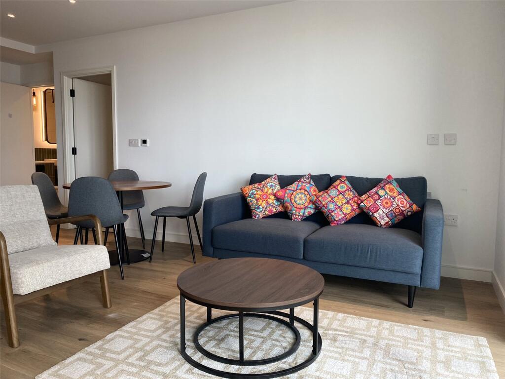 1 bed Not Specified for rent in Southall. From Fraser & Co - Kew Bridge & Brentford