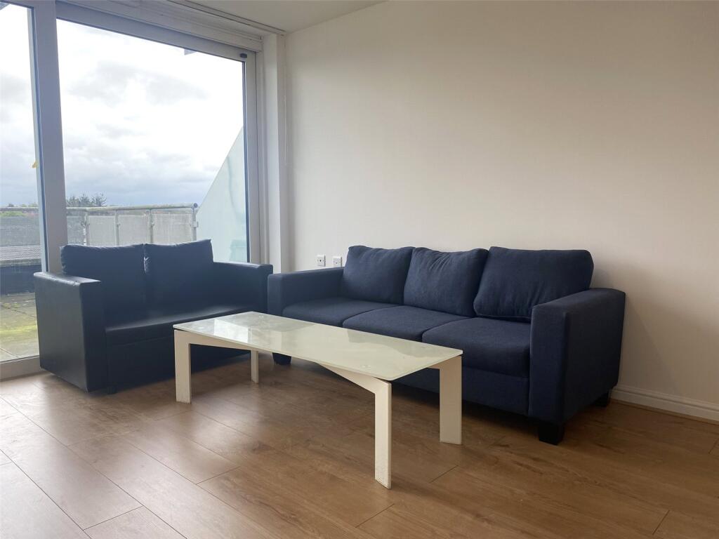 2 bed 1st Floor Flat for rent in Hounslow. From Fraser & Co - Kew Bridge & Brentford 2 bed 1st Floor Flat for rent in Hounslow. From Fraser & Co - Kew Bridge & Brentford