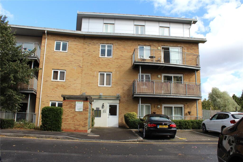 1 bed 1st Floor Flat for rent in Isleworth. From Fraser & Co - Kew Bridge & Brentford