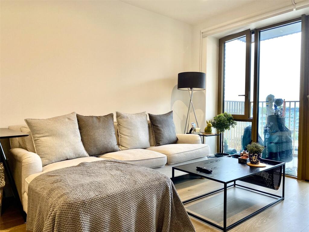 1 bed 1st Floor Flat for rent in Brentford. From Fraser & Co - Kew Bridge & Brentford 1 bed 1st Floor Flat for rent in Brentford. From Fraser & Co - Kew Bridge & Brentford