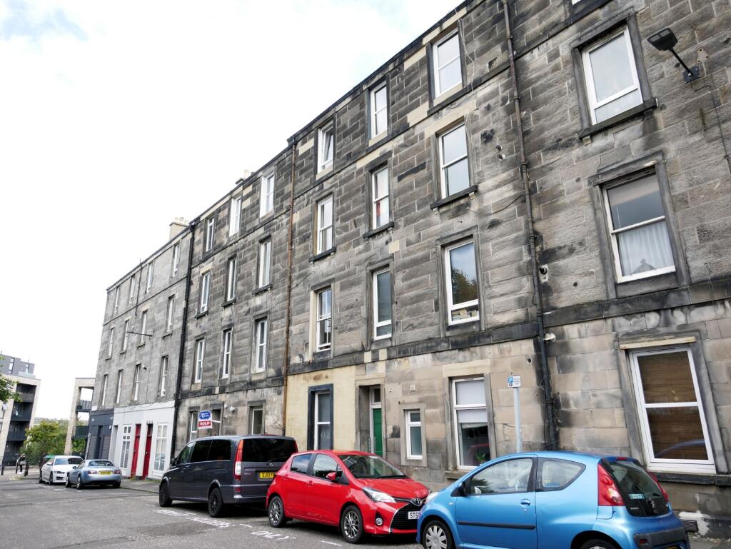 1 bed 1st Floor Flat for rent in Edinburgh. From Dove Davies & Partners - Edinburgh