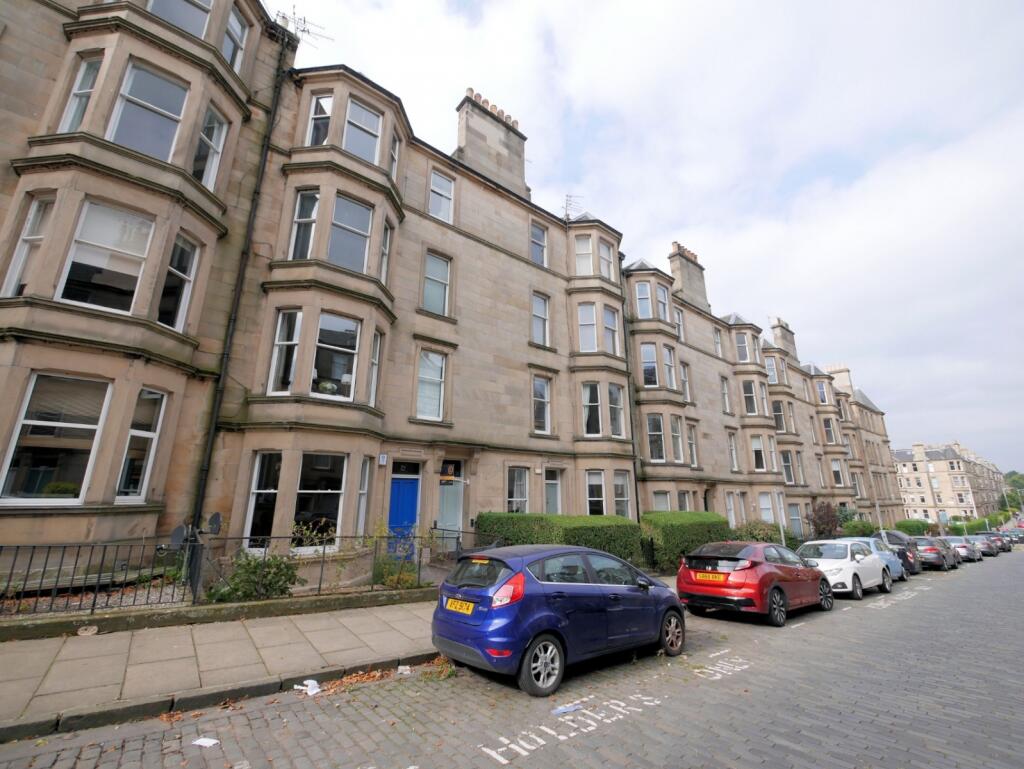 2 bed 1st Floor Flat for rent in Edinburgh. From Dove Davies & Partners - Edinburgh