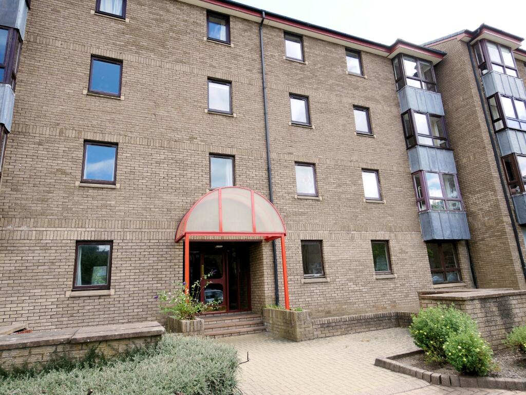 3 bed 1st Floor Flat for rent in Edinburgh. From Dove Davies & Partners - Edinburgh