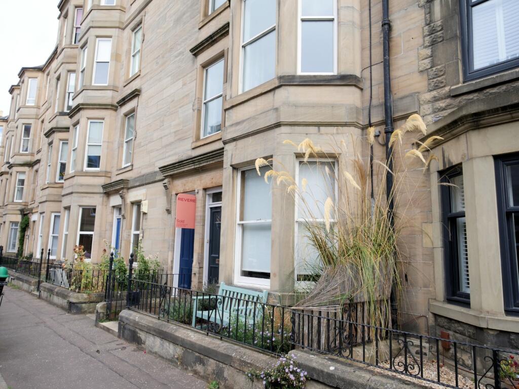 1 bed 1st Floor Flat for rent in Edinburgh. From Dove Davies & Partners - Edinburgh 1 bed 1st Floor Flat for rent in Edinburgh. From Dove Davies & Partners - Edinburgh
