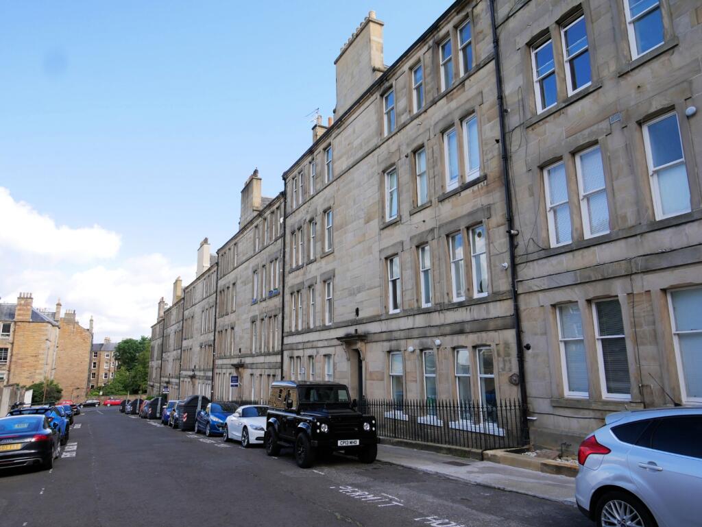1 bed 1st Floor Flat for rent in Edinburgh. From Dove Davies & Partners - Edinburgh