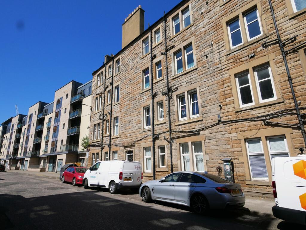 1 bed 1st Floor Flat for rent in Edinburgh. From Dove Davies & Partners - Edinburgh