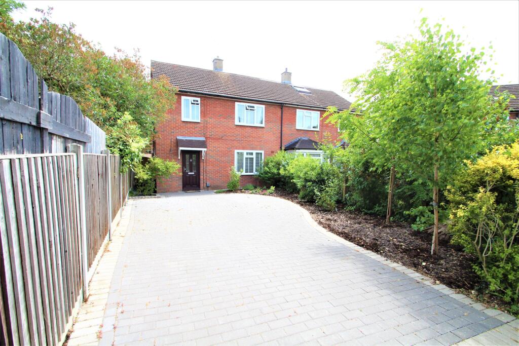 3 bed Semi Detached for rent in Loughton. From Friend & Farrelly Ltd.