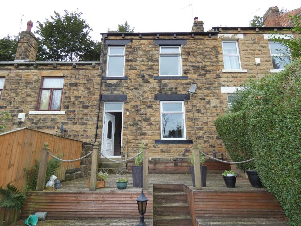2 bed Mid Terraced House for rent in Batley. From Drighlington Properties - Drighlington 2 bed Mid Terraced House for rent in Batley. From Drighlington Properties - Drighlington
