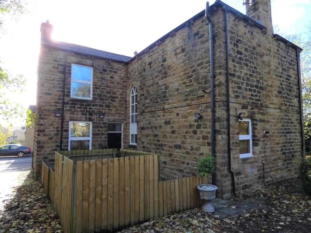 3 bed Apartment for rent in Batley. From Drighlington Properties - Drighlington 3 bed Apartment for rent in Batley. From Drighlington Properties - Drighlington
